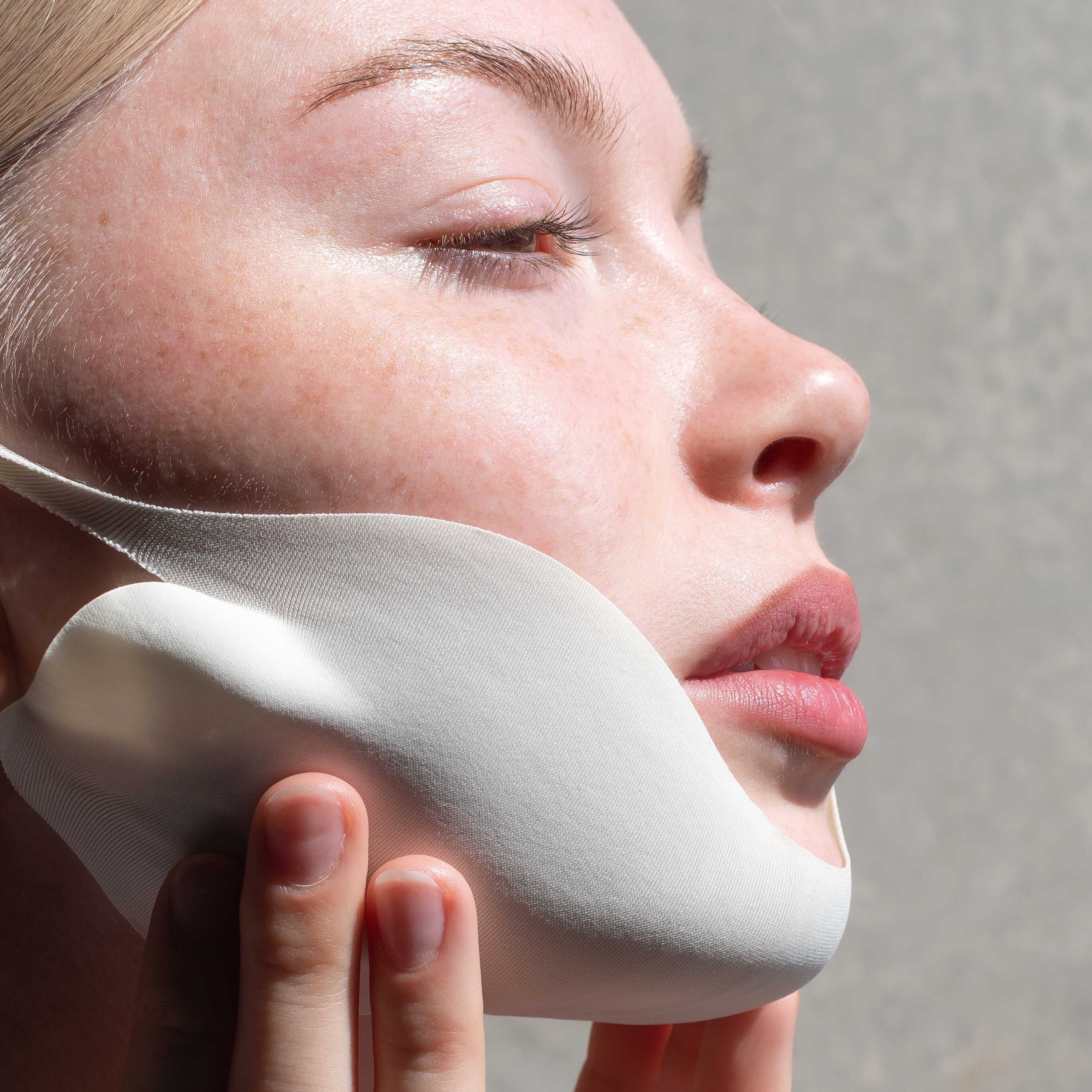 Maschera gel lifting per il mento